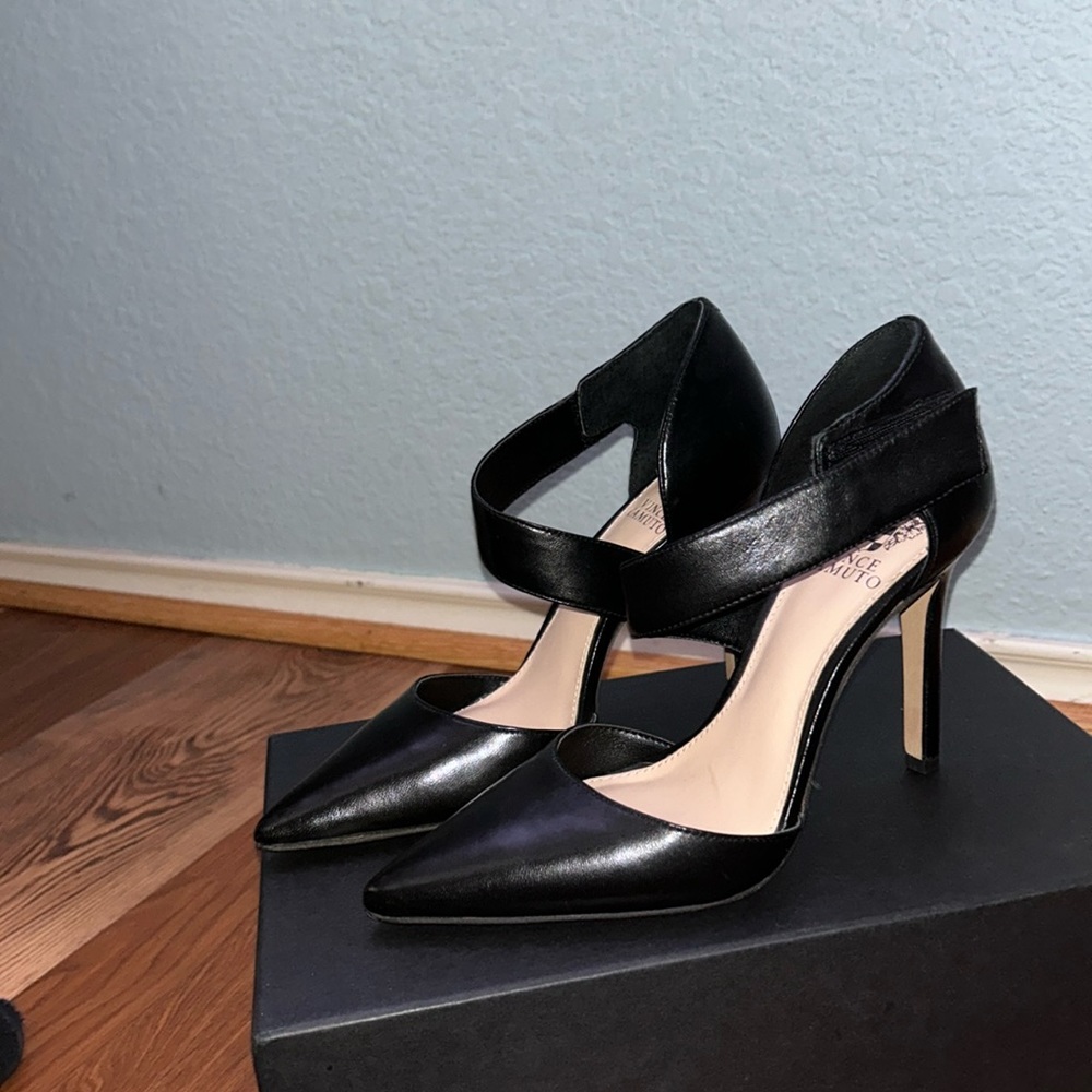 Vince Camuto Shoes